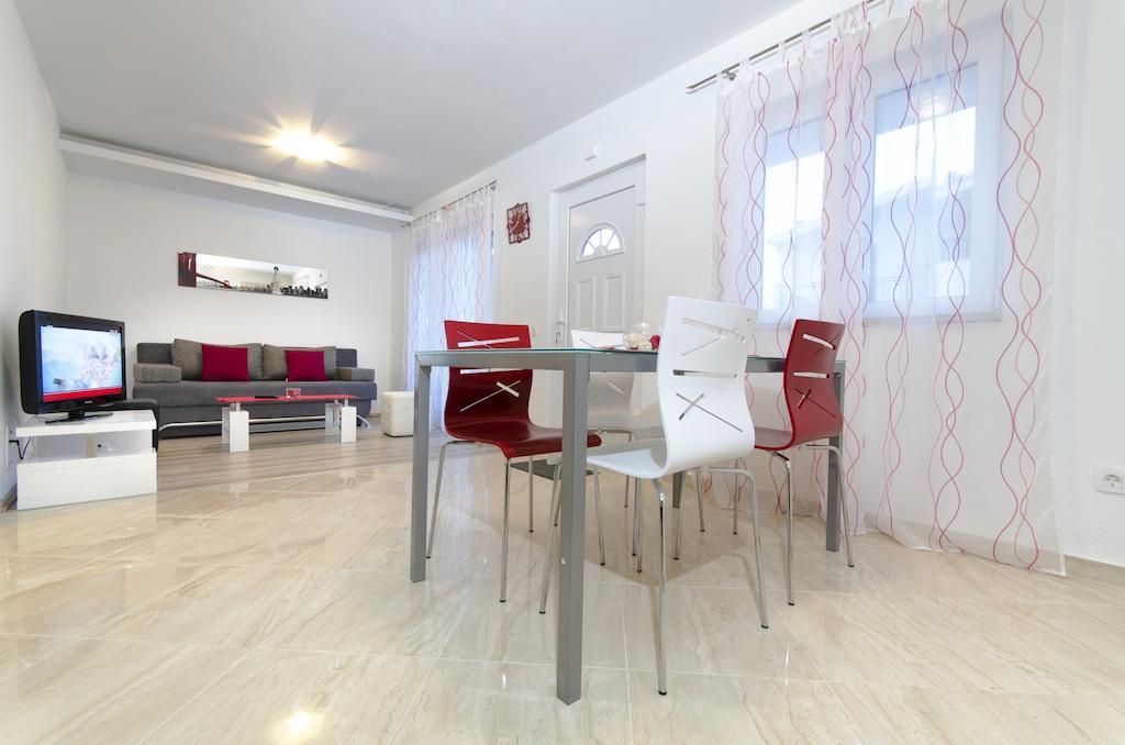 City Apartments Nada Makarska Phòng bức ảnh