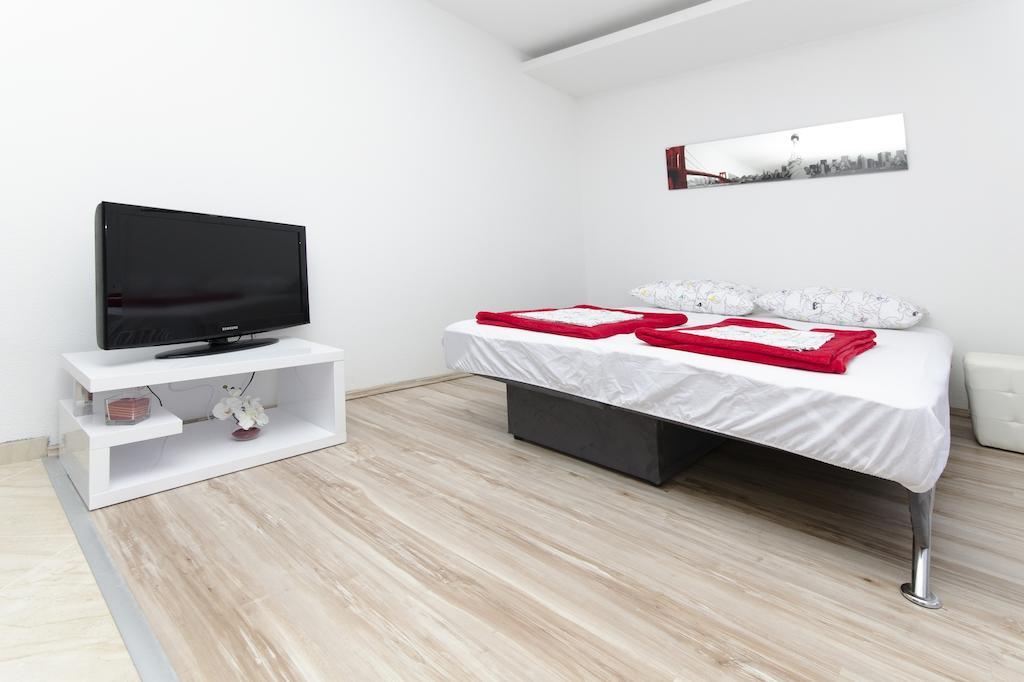 City Apartments Nada Makarska Phòng bức ảnh